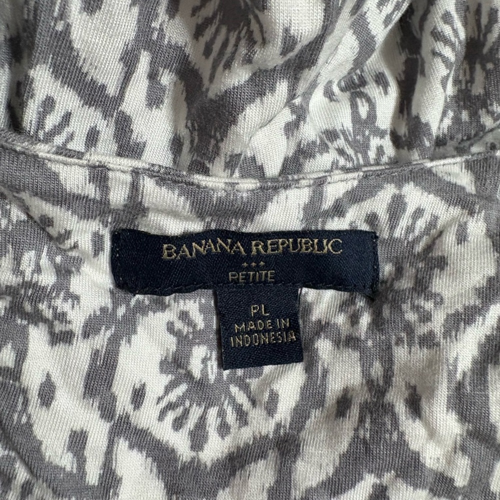Banana Republic petite Women's PL Aztec Print White Gray Twisted Tank Top - Picture 10 of 10